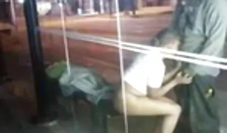 छात्रा परीक्षा की तैयारी कर रही थी, जबकि उसके दोस्त ने बोरियत से पीड़ित होकर अपना डिक निकाला और उसे झटका देना शुरू कर दिया। बच्चा खुद पर काबू नहीं रख सका और अपने लंड बीएफ वीडियो फुल मूवी सेक्सी से लिपट कर उसकी चुत को सहलाने लगा