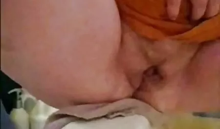 पैंसर महिला के लिए एक छेद में पेशाब करता है। शौचालय पर बीएफ मूवी सेक्सी बैठकर, वह अपनी चूत की मालिश करती है, वह खड़ी नहीं हो पाती है और दरवाजे से बाहर निकल जाती है