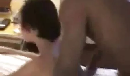 अंग्रेजी छात्र ने दो महिला छात्रों सेक्सी बीएफ मूवी वीडियो की चुदाई की