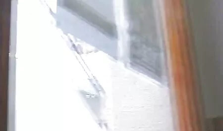बड़े स्तन के साथ आबनूस एक बीएफ मूवी सेक्सी में डिक बेकार है