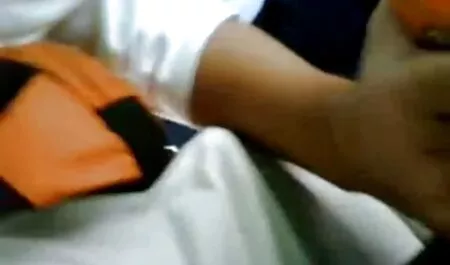 उस आदमी ने अपनी गर्लफ्रेंड डॉगी बीएफ सेक्सी न्यू मूवी स्टाइल में चुदाई की