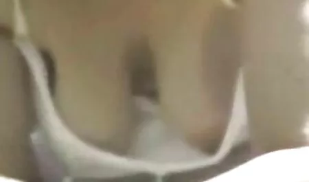 एशियाई लड़की हिंदी बीएफ फुल मूवी एचडी कुशलता से एक डिक की सवारी करती है और एक गोरा से चाट की प्रतीक्षा करती है